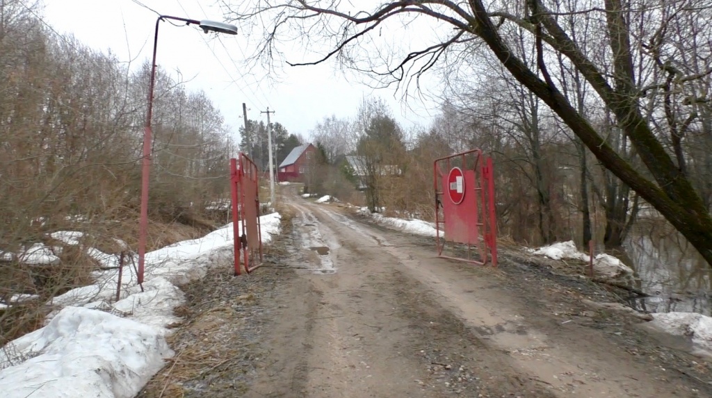ворота в деревню.jpg