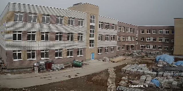 Школа в Кольчугино. Скриншот прямой трансляции с сайта районной администрации, апрель 2019 Школа в Кольчугино. Скриншот прямой трансляции с сайта районной администрации, апрель 2019