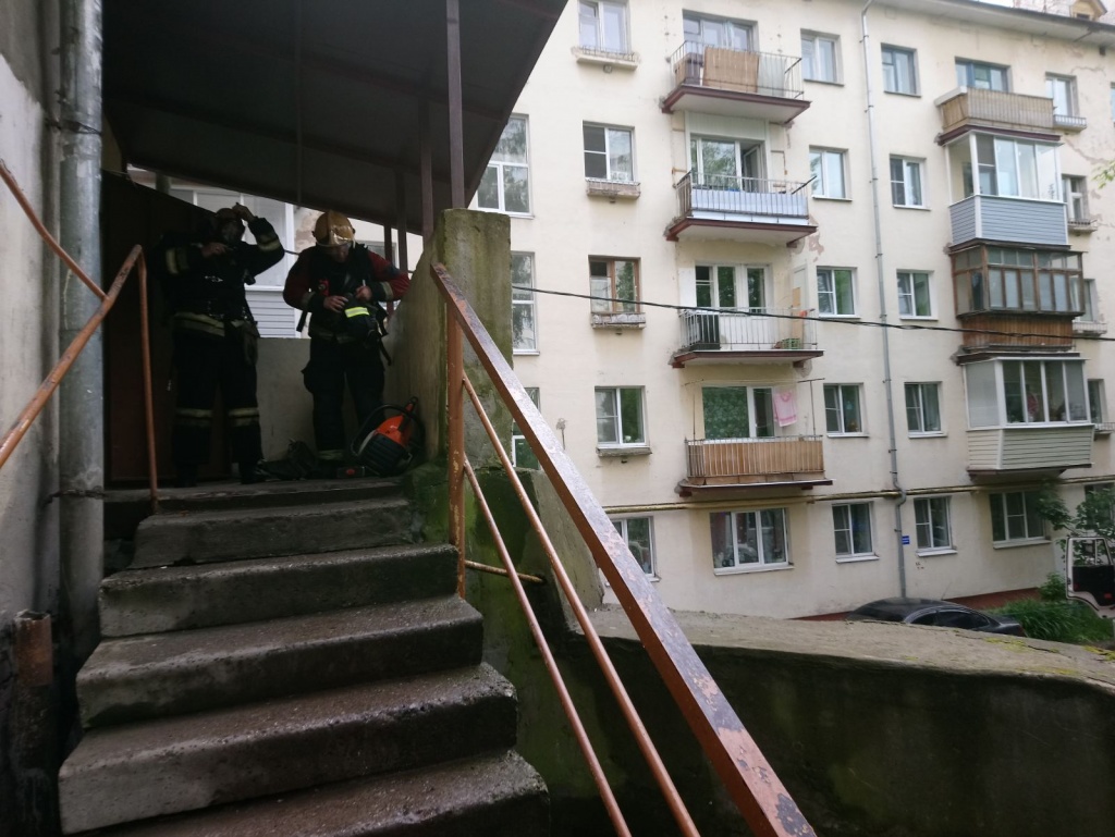 Пожар_Владимир_смерть_12-06-2020-2.jpg Пожар_Владимир_смерть_12-06-2020-2.jpg