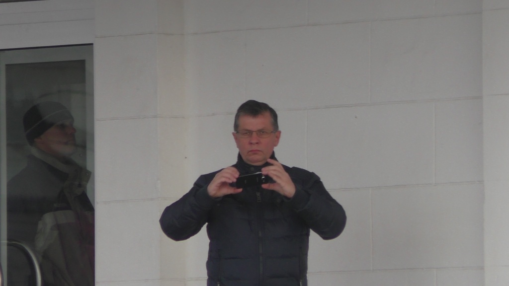 Яневский_следит_2.JPG
