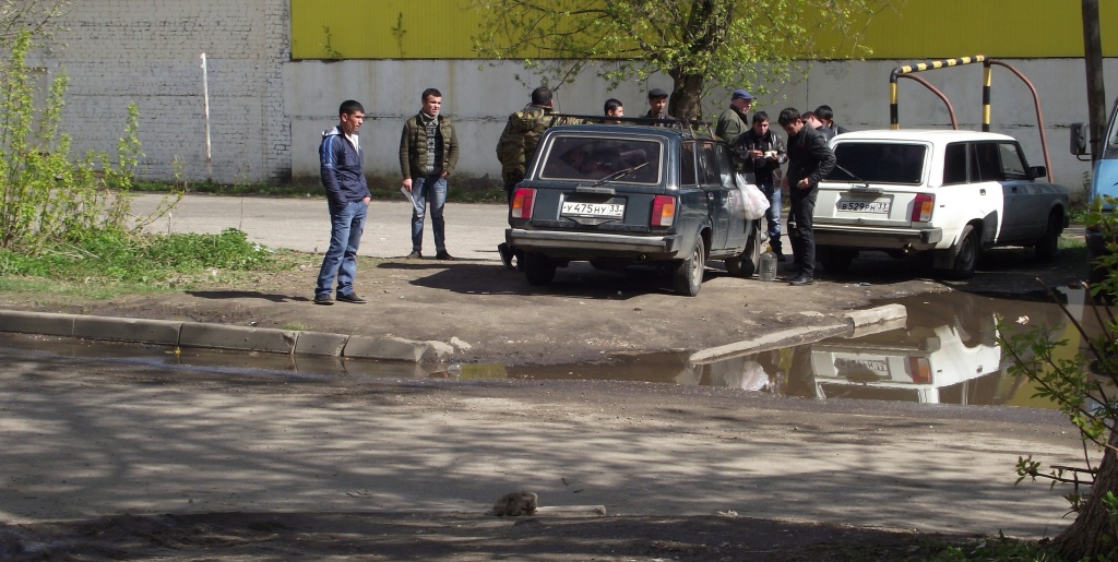 торговля на стадионе.jpg торговля на стадионе.jpg