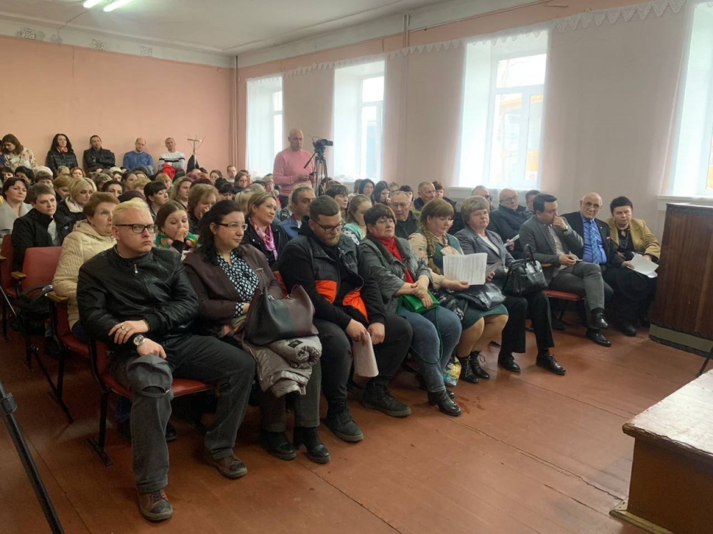 Публичные слушания по изменениям в Устав Курлово, возвращение прямых выборов главы города. 21 апреля 2022 года. Фото Софии Летки / издание «Чеснок».