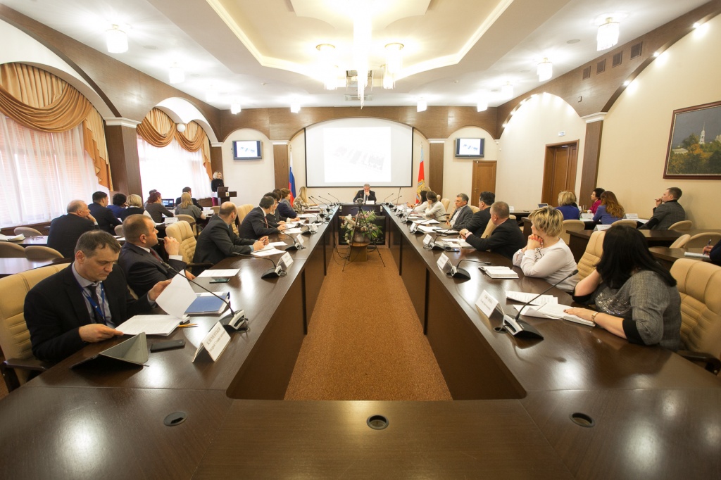Конышев_совещание_форум_2.jpg Конышев_совещание_форум_2.jpg