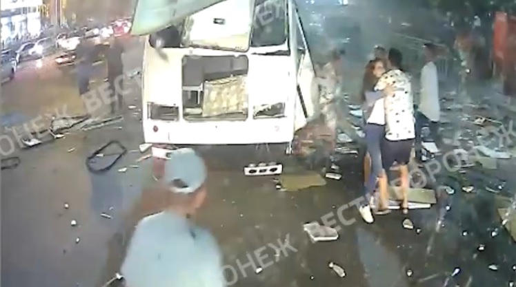 ВоронежВзрывАвтобус.jpg ВоронежВзрывАвтобус.jpg