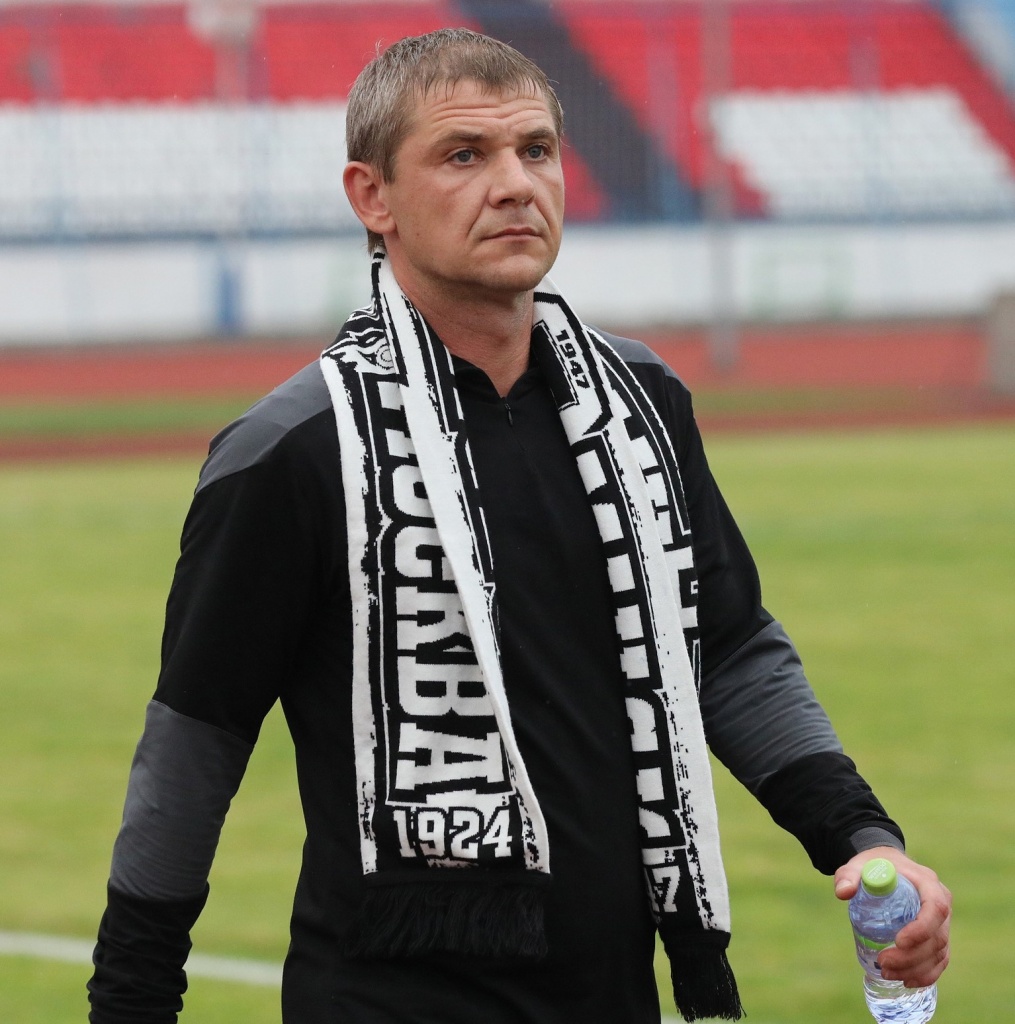 Дубровин Сергей (фото - пресс-службы владимирского «Торпедо»).jpg Дубровин Сергей (фото - пресс-службы владимирского «Торпедо»).jpg