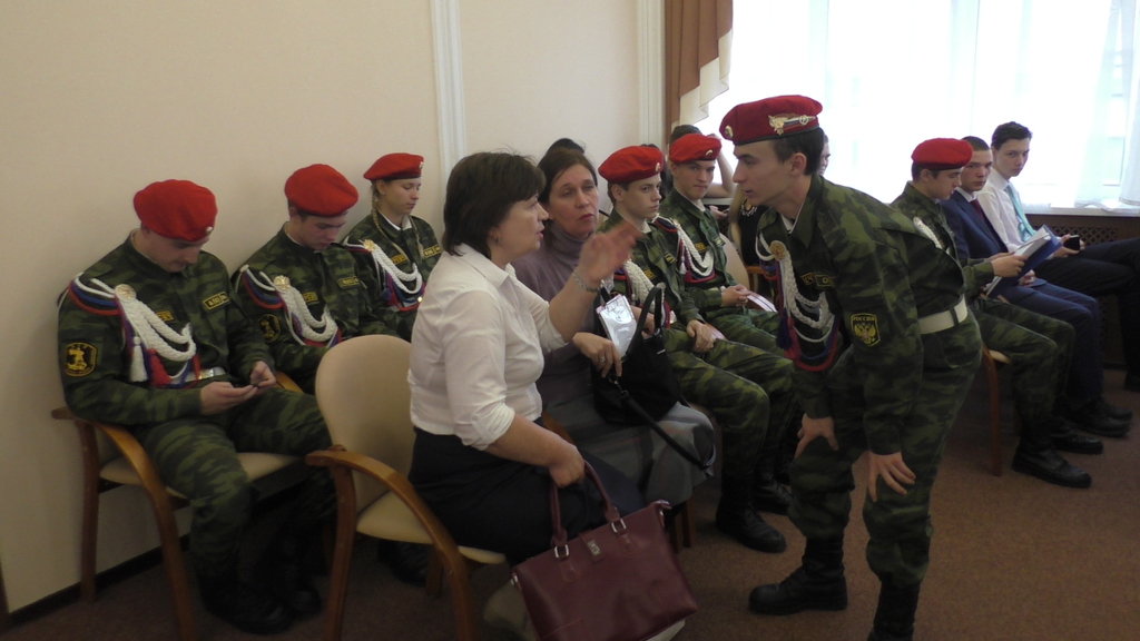 Молодёжный дискуссионный_2.JPG