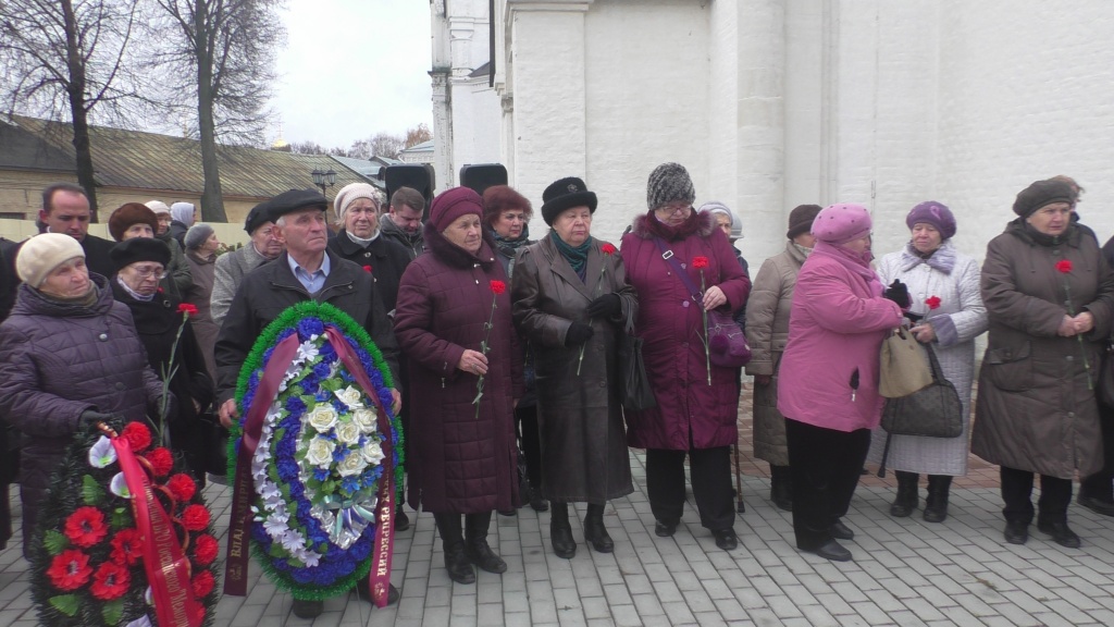 Митинг памяти жертв репрессий.JPG